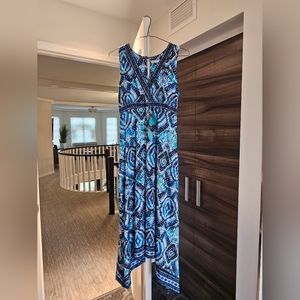 Dress- -Medium-Necklace included